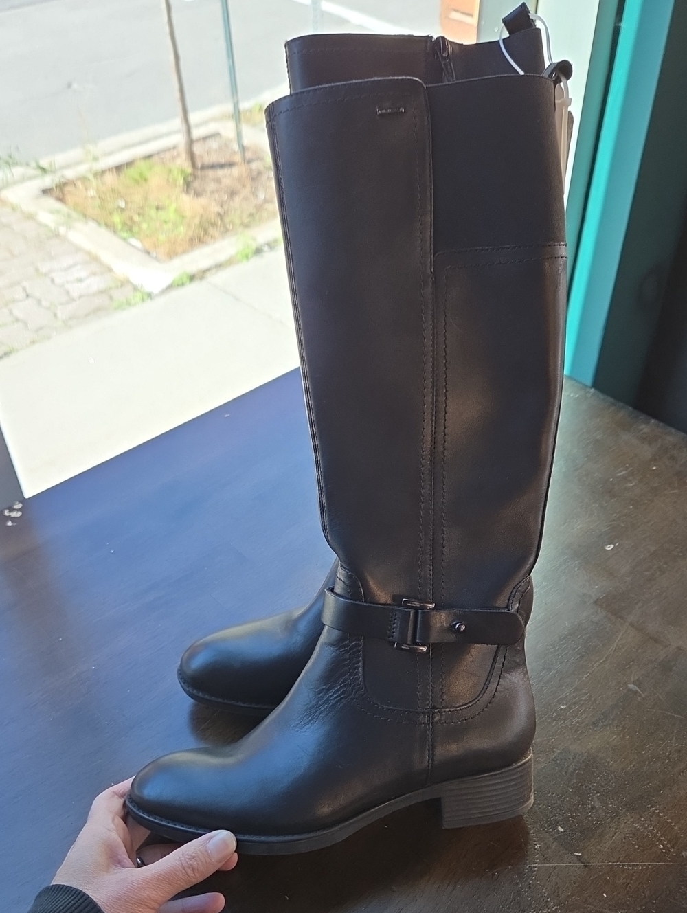 Geox Size EU 35 US 5 Classic Black Women's Leathet Boots Waterproof With Lining